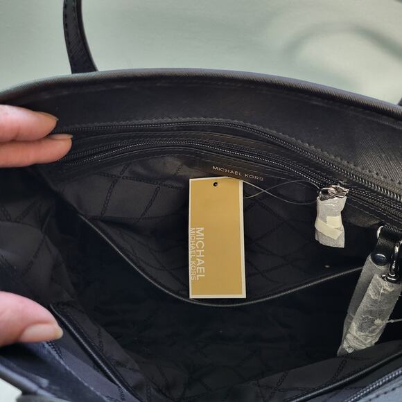 Michael Kors Eva Black & White Zebra Animal Print Nylon Tote Bag NWT 112625-1Cl3 - Picture 7 of 9